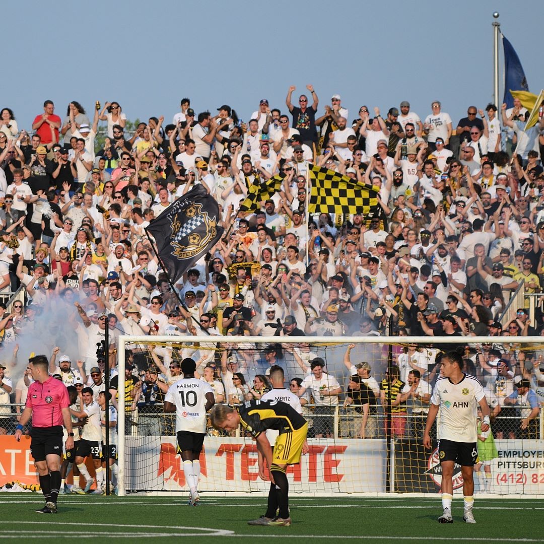 The Great Eight Round of 16 A Legion Masses Hounds Roar as the Double Cupset Dominates
