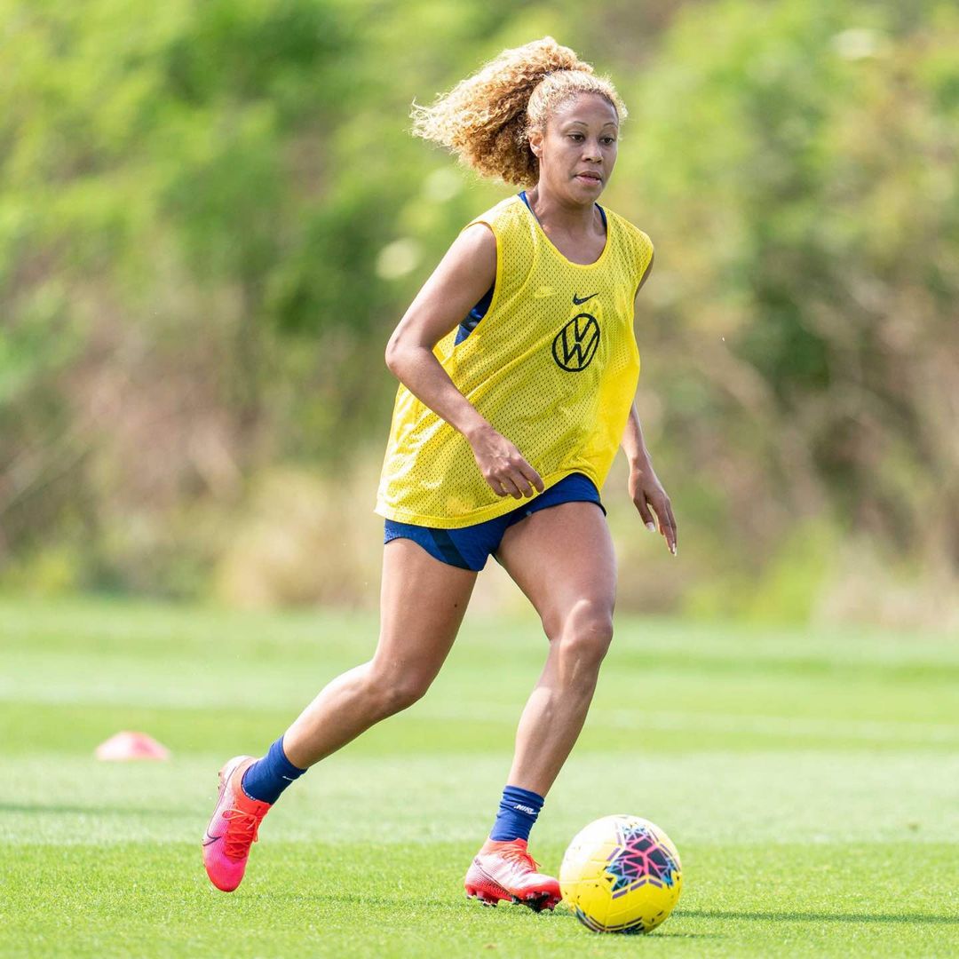 Defender Casey Short Ruled Out of USWNT Training Camp Due to Hip Injury
