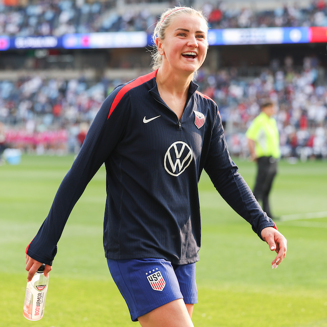 USWNT Stars Lindsey Heaps, Emily Fox Nominated for 2025 Ballon d'Or