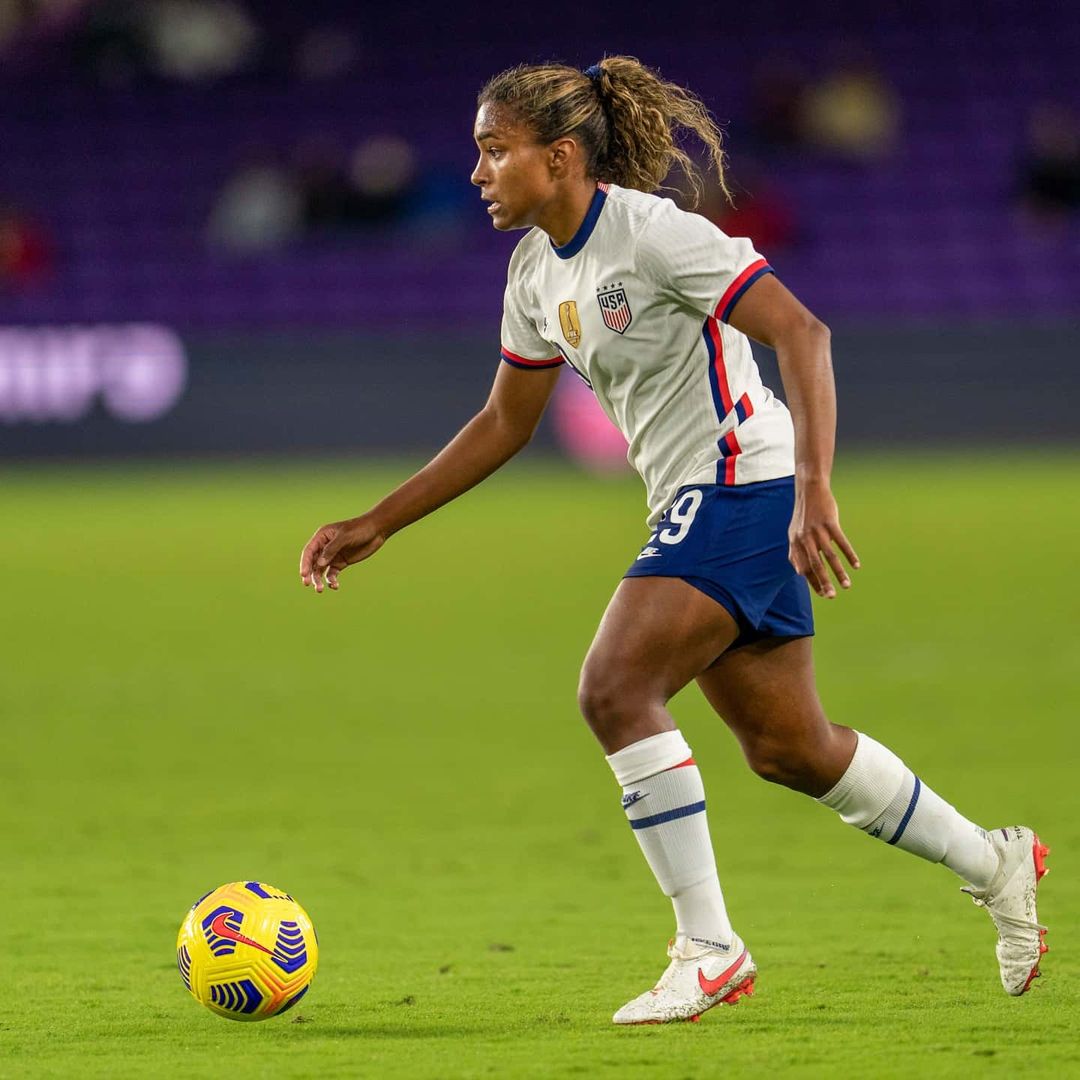 USWNT REWIND Macario Makes Professional Club Debut Title Race Tightens in England