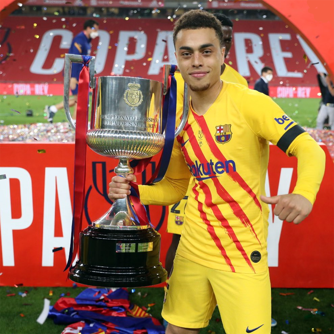 TROPHY ROOM After Season in Europe USMNT Players Turn Focus to Winning Concacaf Nations League