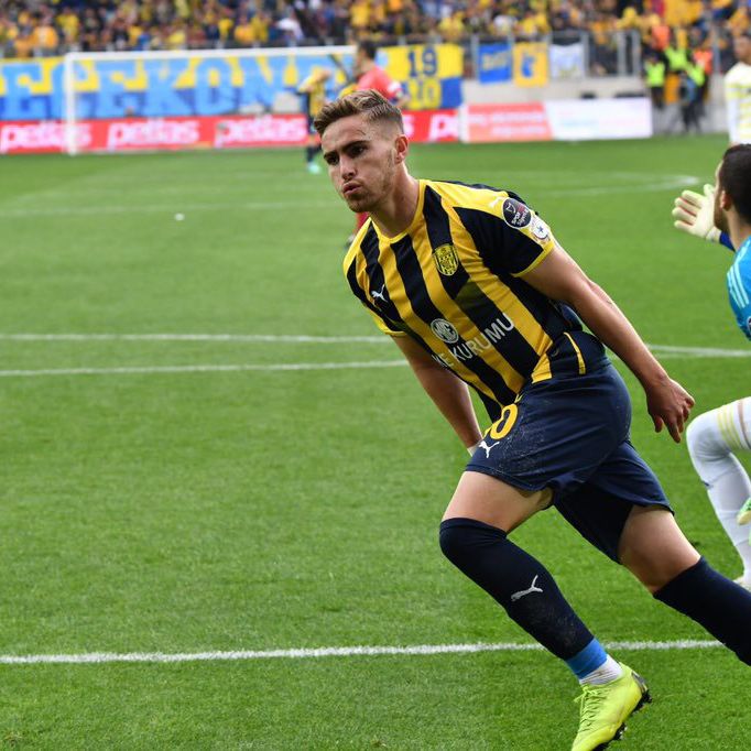 FIFA Approves Change of Association Request for Tyler Boyd