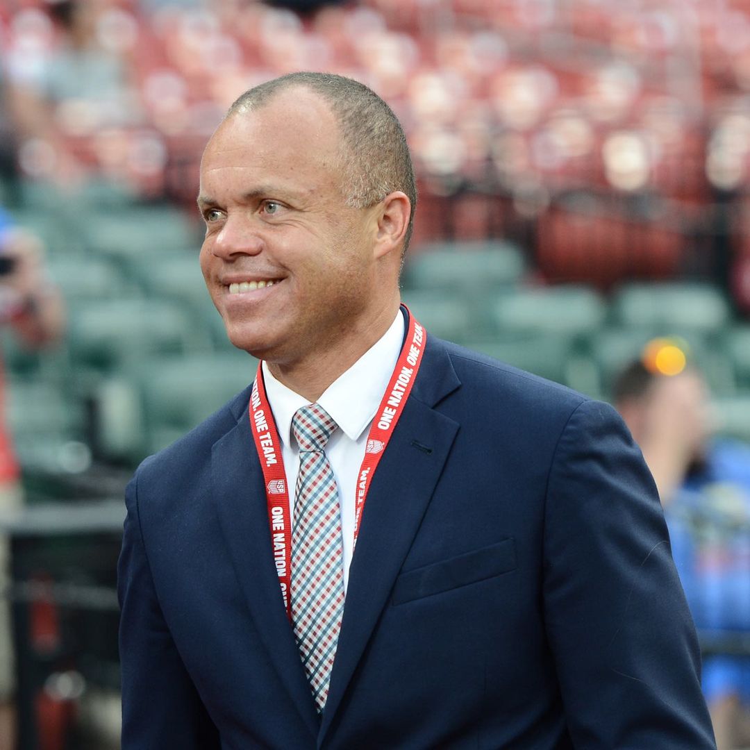 MEMORIAL DAY Earnie Stewart on how his Fathers Military Service Paved his way to the USMNT