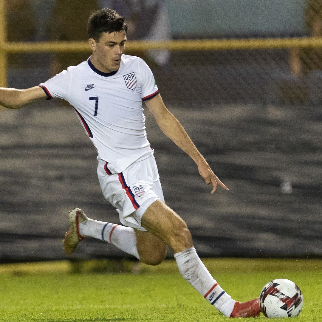 USMNT REWIND Gio Reyna Returns for Dortmund Brenden Aaronson Grabs Assist for Salzburg