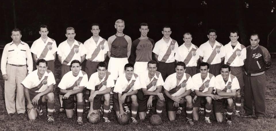Bill Eppy (top row, fourth from left) with 1957 Open Cup-winner St Louis Kutis