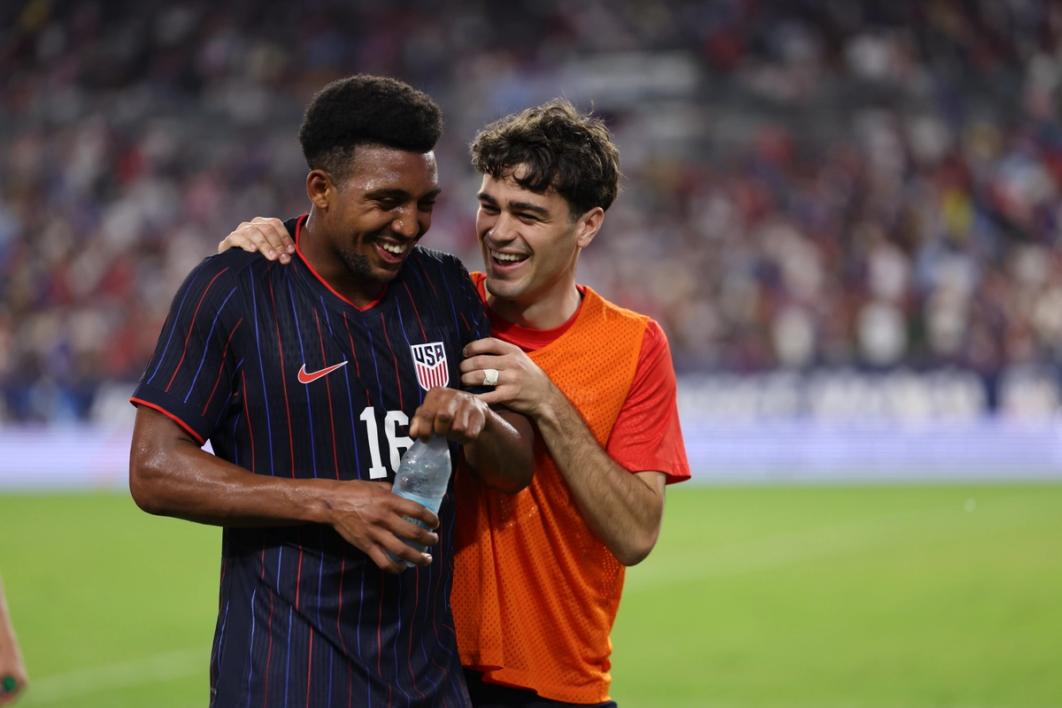 USMNT's Alex Freeman and Gio Reyna