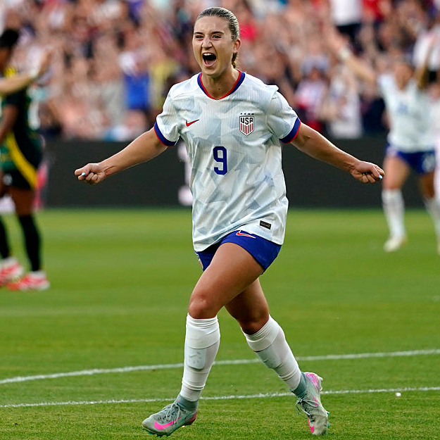 Forwards Ally Sentnor and Lynn Biyendolo Bag Braces as USWNT Downs Jamaica, 4-0, in St. Louis