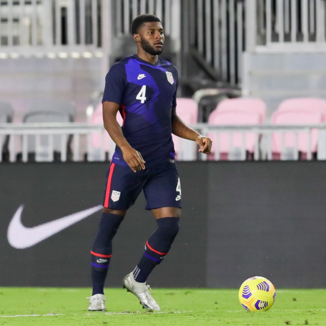 USMNTs Mark McKenzie Transfers to Belgiums KRC Genk