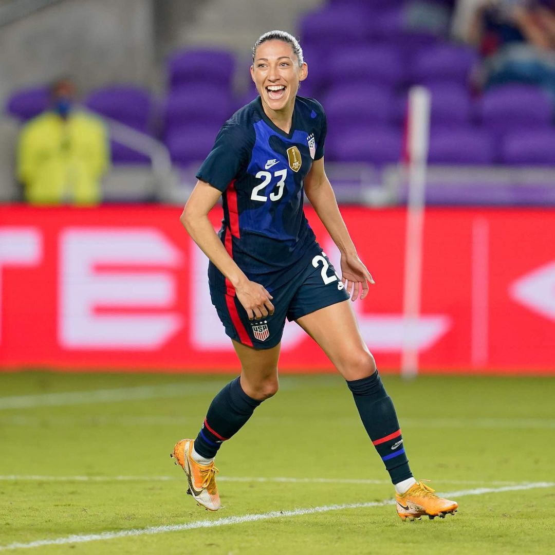 USWNT REWIND Macario Scores First Professional Club Goal Press Powers Manchester United