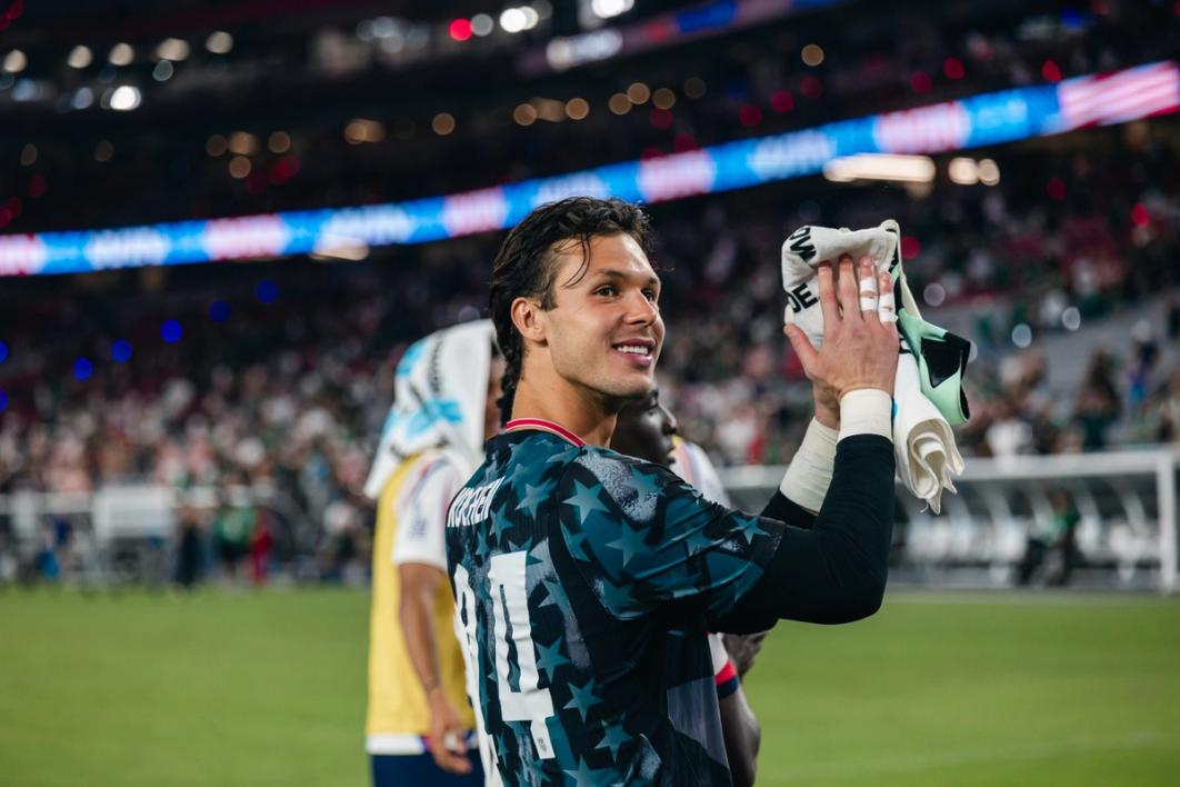 USMNT goalkeeper Diego Kochen after the clean sheet vs. Mexico (Photo by Taylor Banner/USSF)