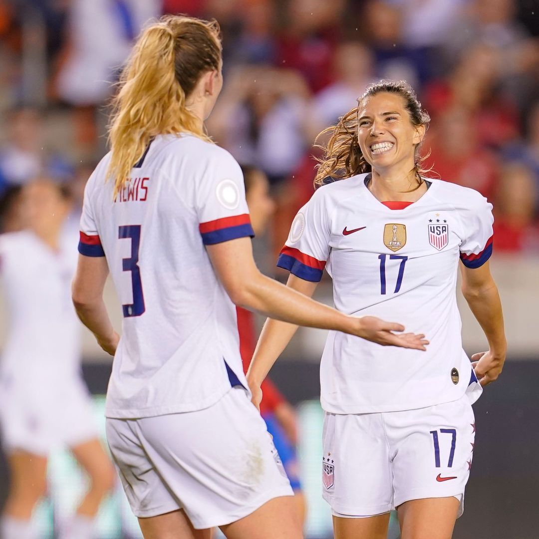 Heath Press Debut for Manchester United Mewis Scores Lavelle Makes First League Appearance for City