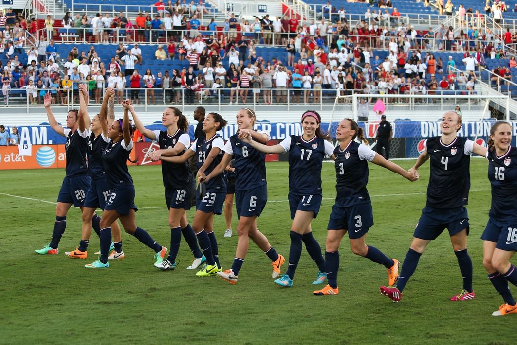 WNT fan salute
