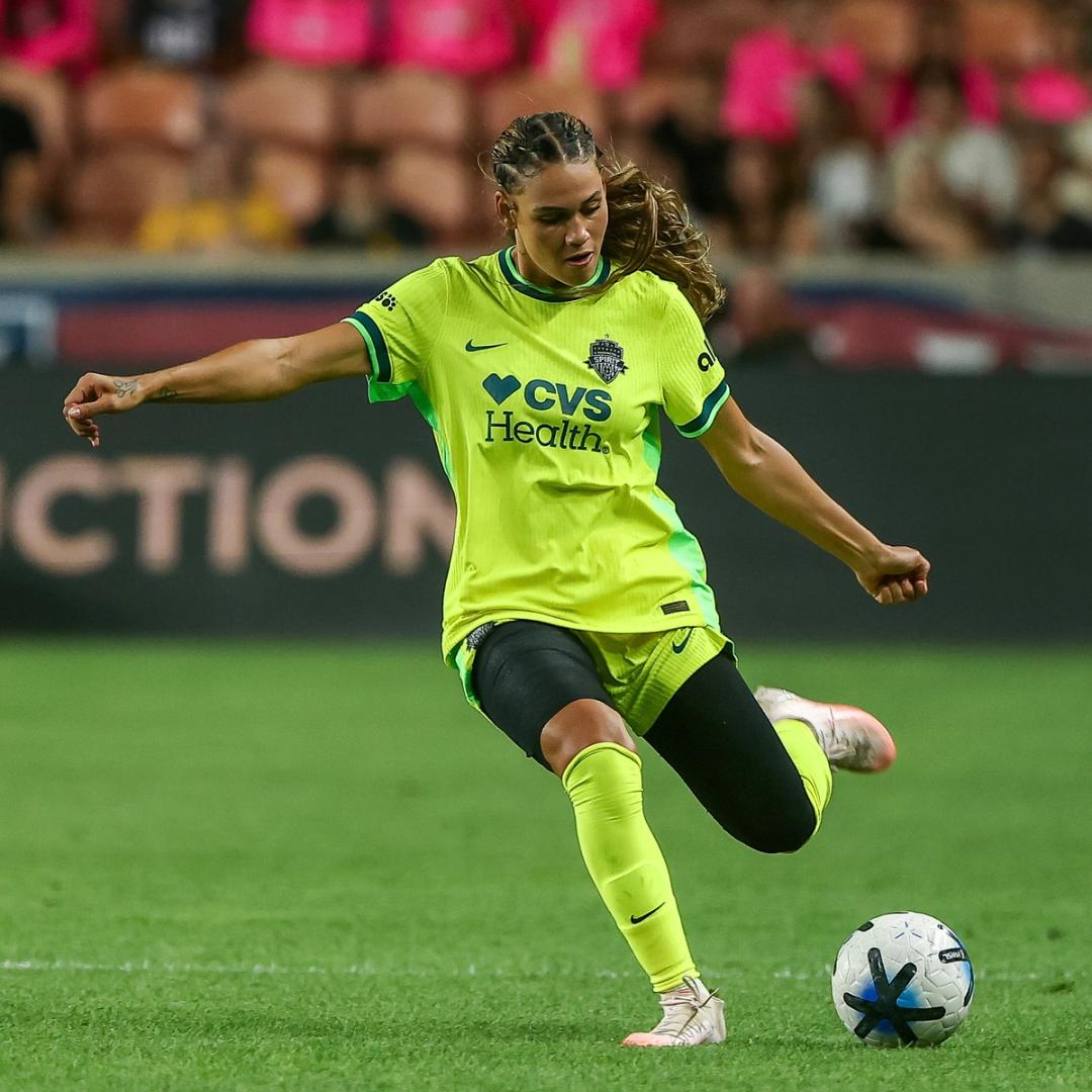U.S. Soccer Weekly Recap: USWNT Forwards Shine in NWSL, Dest and Pepi Combine for PSV Winner