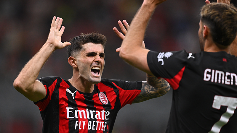 Christian Pulisic celebrates